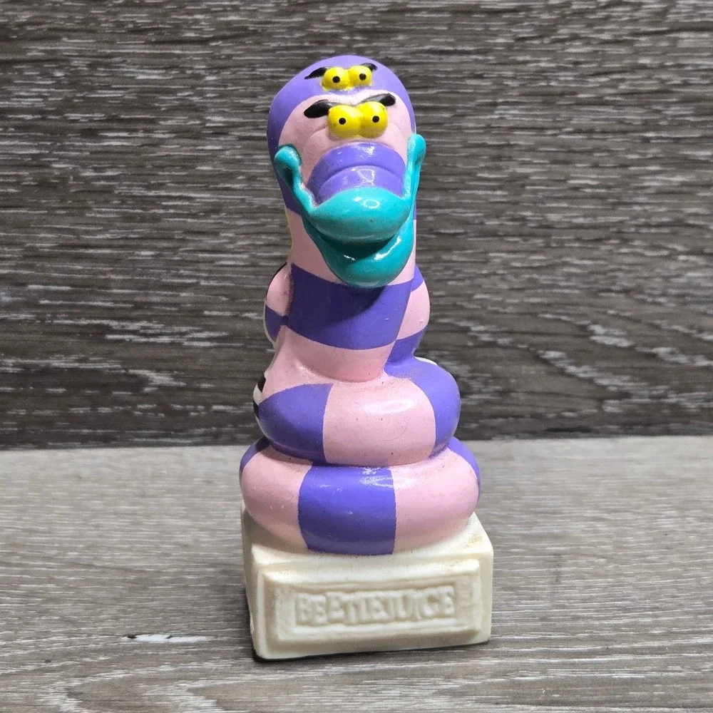 Vintage Beetlejuice The Charmer Burger King & Sandworm Figure 1989 The Geffen
